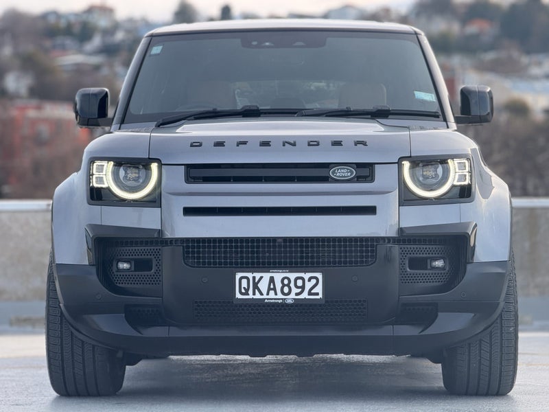 2024 Land Rover Defender 110 P400 HSE image 5