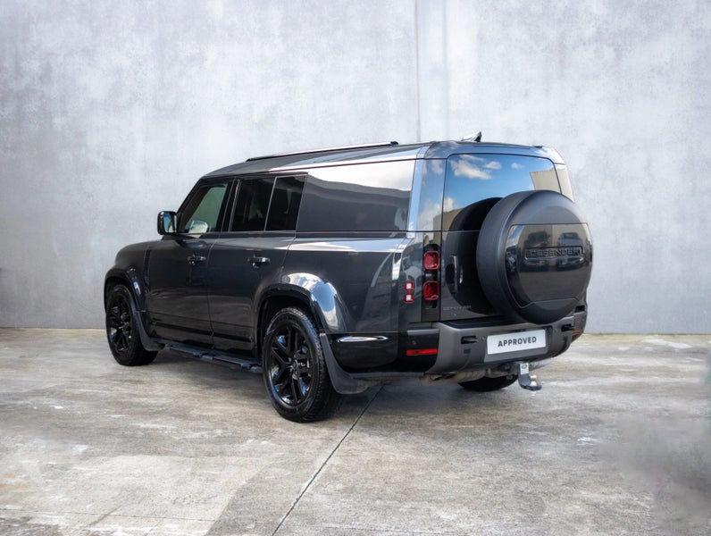 2024 Land Rover Defender 130 D300 X-Dynamic Out... image 2
