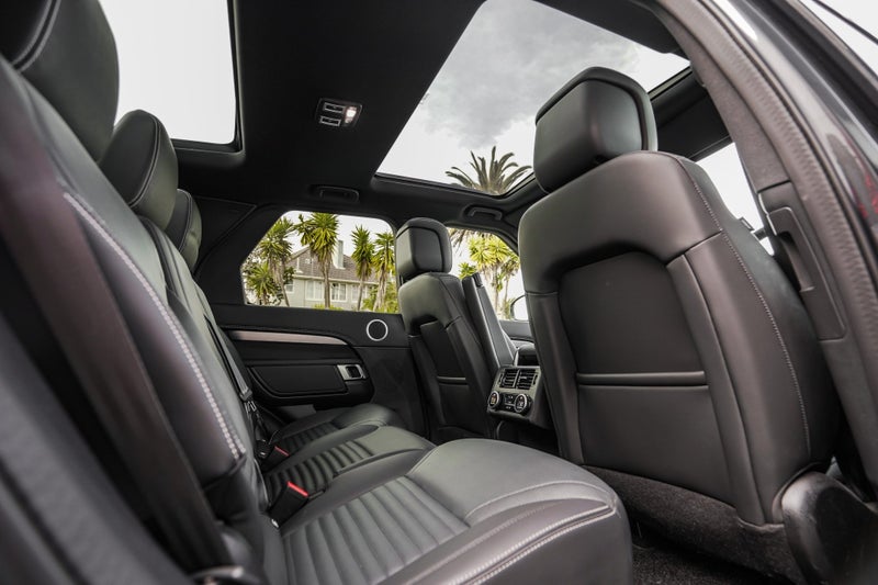 2024 Land Rover Discovery D250 Dynamic SE image 5