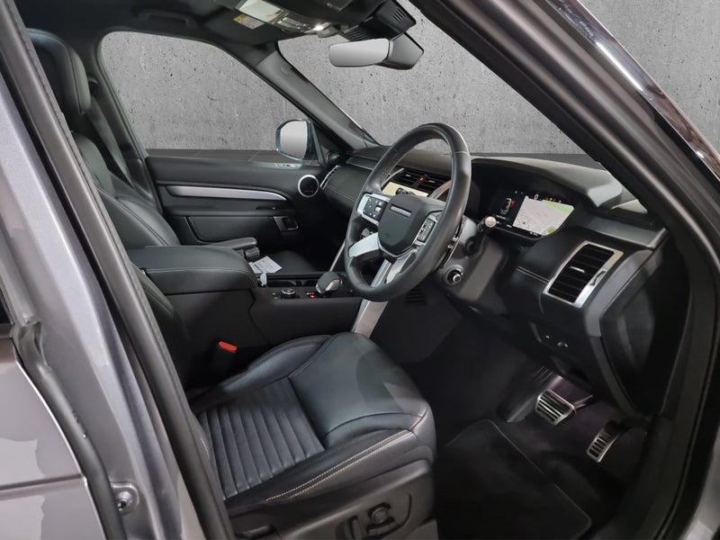 2024 Land Rover Discovery D250 DYNAMIC SE 3.0TDI image 2