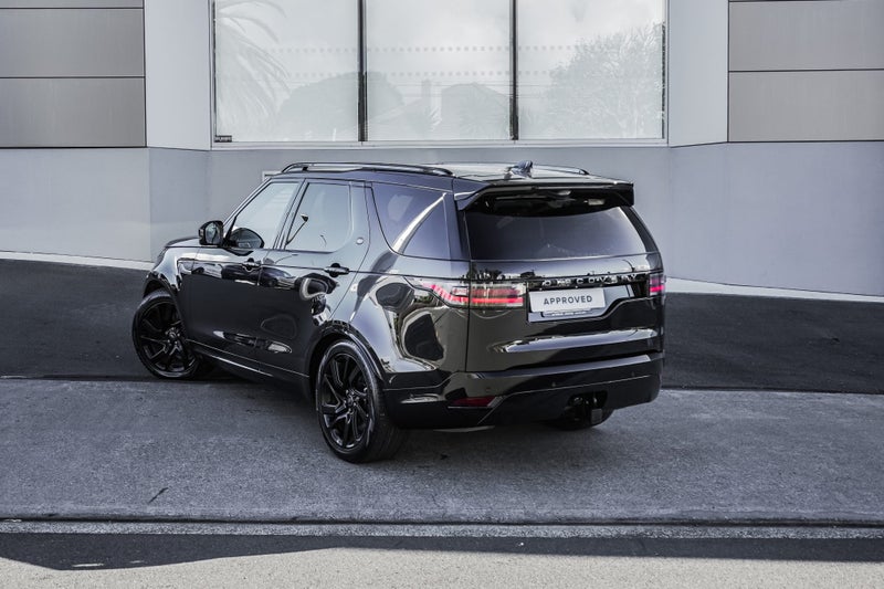 2024 Land Rover Discovery D250 Dynamic SE image 2