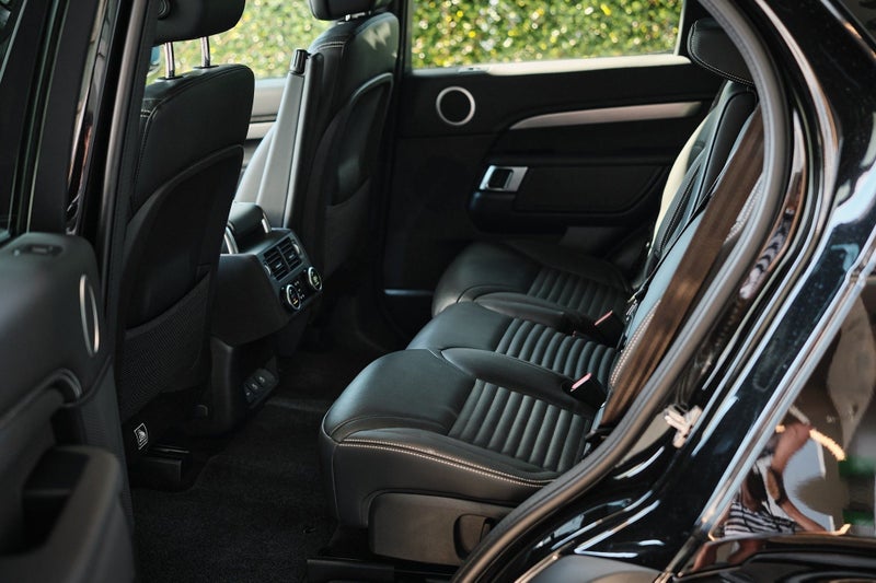 2024 Land Rover Discovery D250 R-Dynamic SE image 5