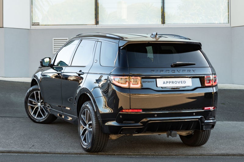2024 Land Rover Discovery Sport P250 Dynamic SE image 2