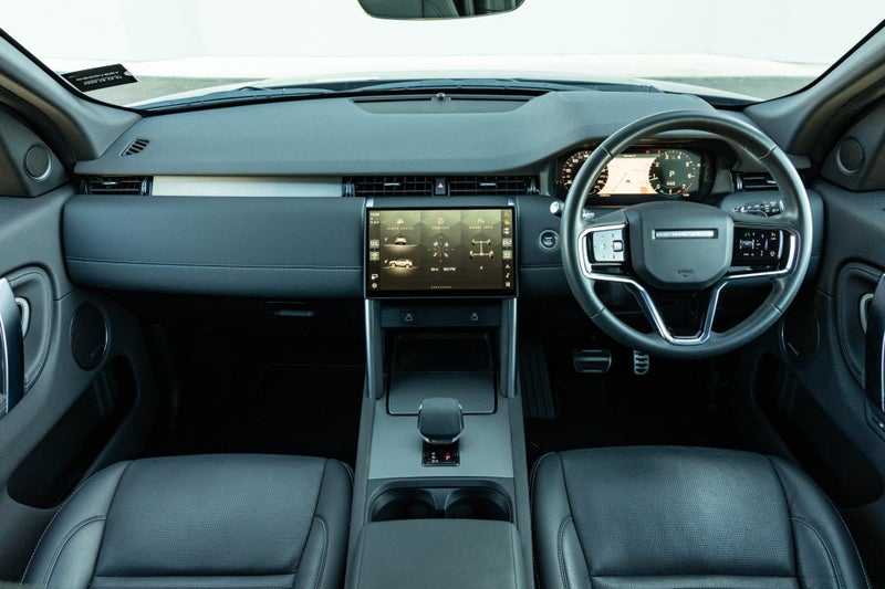 2024 Land Rover Discovery Sport P250 Dynamic SE image 4