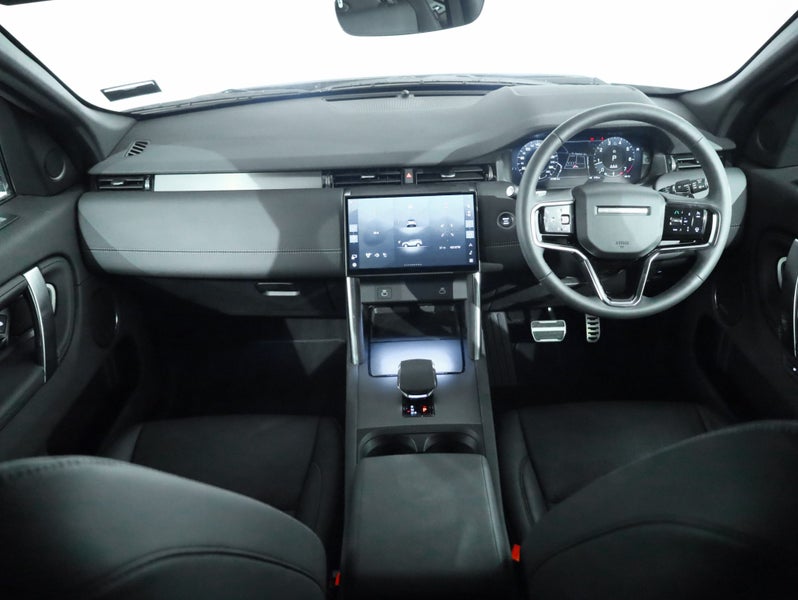 2024 Land Rover Discovery Sport P250 DYNAMIC SE... image 4