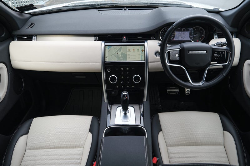 2024 Land Rover Discovery Sport P250 R-Dynamic SE image 4