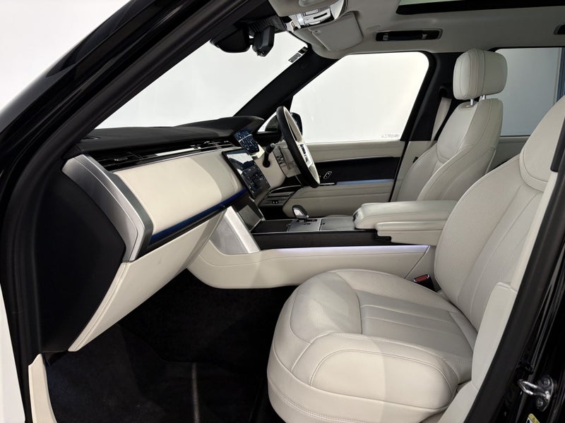 2024 Land Rover Range Rover D350 HSE, 4WD, 257K... image 3