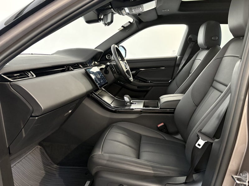 2024 Land Rover Range Rover Evoque P250 Dynamic... image 3