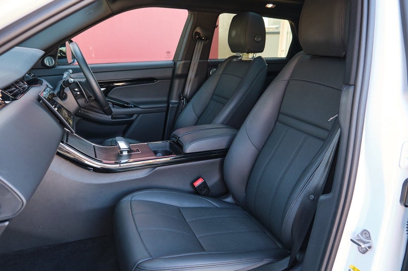 2024 Land Rover Range Rover Evoque P250 Dynamic... image 5