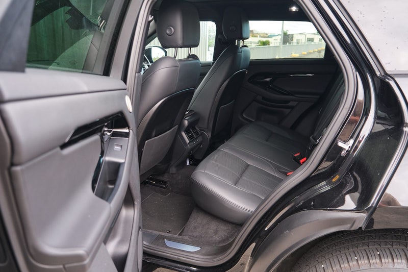2024 Land Rover Range Rover Evoque P250 Dynamic... image 4