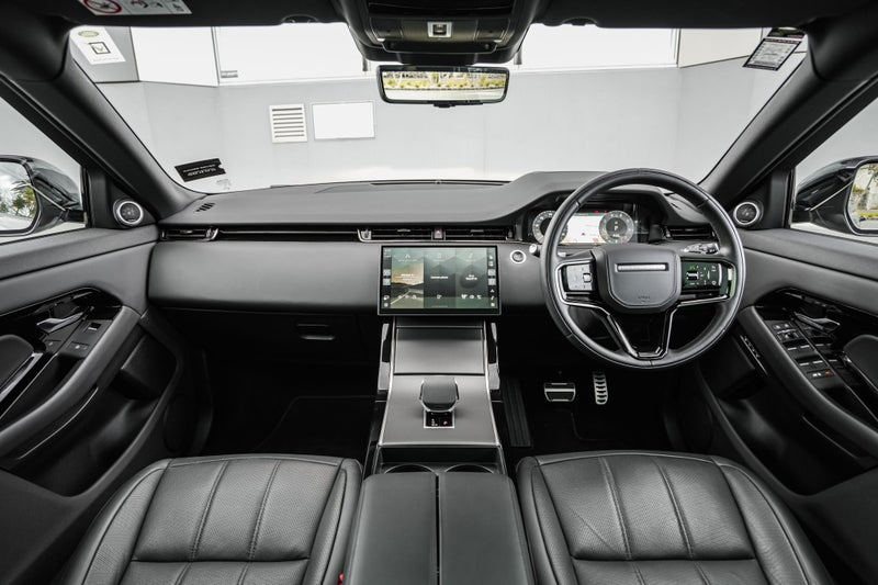 2024 Land Rover Range Rover Evoque P250 Dynamic... image 4