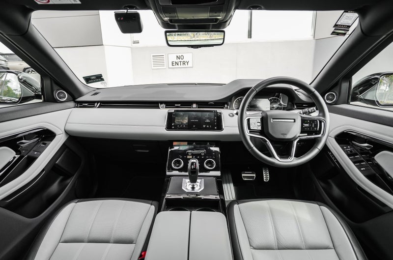 2024 Land Rover Range Rover Evoque P250 R-Dynam... image 4