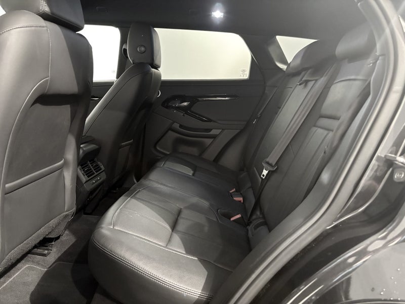 2024 Land Rover Range Rover Evoque P300e DYNAMI... image 5