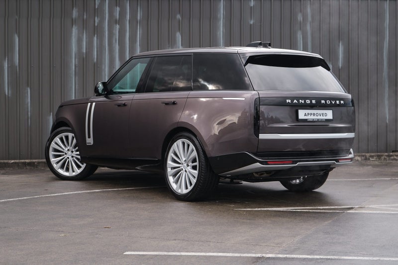 2024 Land Rover Range Rover P530 Autobiography SWB image 3