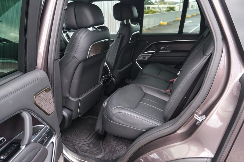 2024 Land Rover Range Rover P530 Autobiography SWB image 4