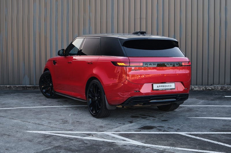 2024 Land Rover Range Rover Sport D350 Dynamic HSE image 2