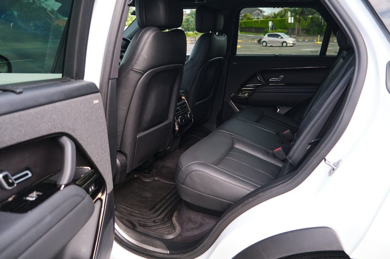 2024 Land Rover Range Rover Sport D350 Dynamic HSE image 3
