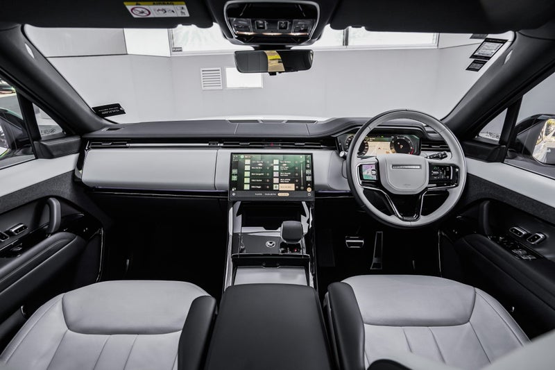 2024 Land Rover Range Rover Sport P400 Dynamic HSE image 4