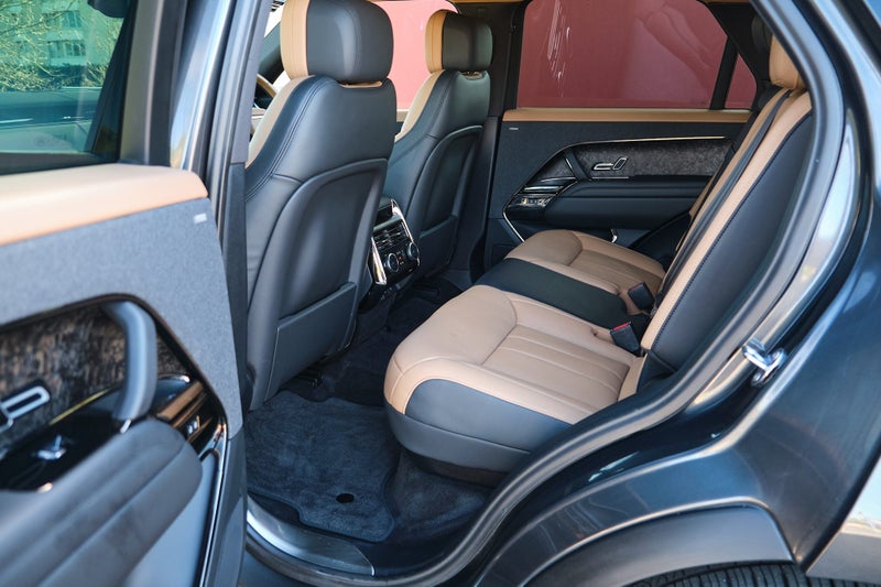 2024 Land Rover Range Rover Sport P400 Dynamic HSE image 3