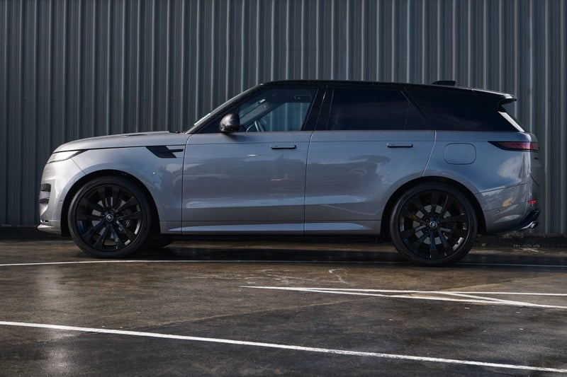 2024 Land Rover Range Rover Sport P460e Dynamic... image 5