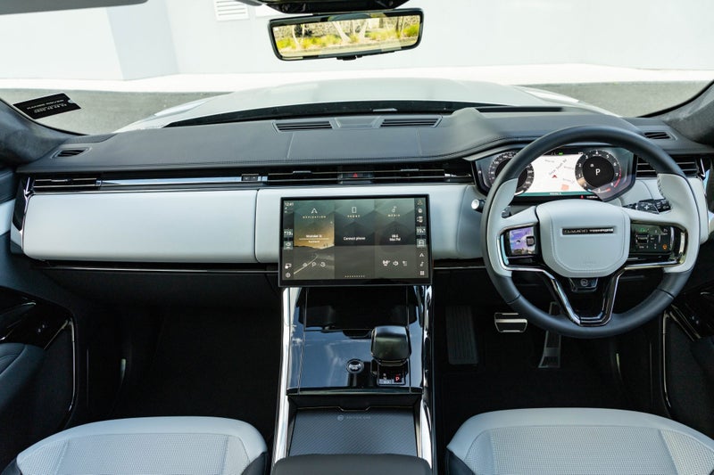 2024 Land Rover Range Rover Sport P635 SV Editi... image 4