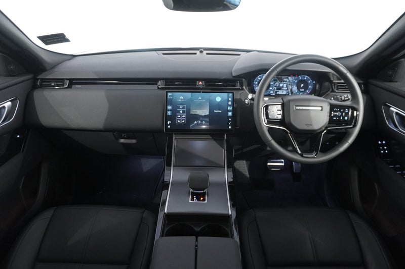 2024 Land Rover Range Rover Velar P250 DYNAMIC... image 4