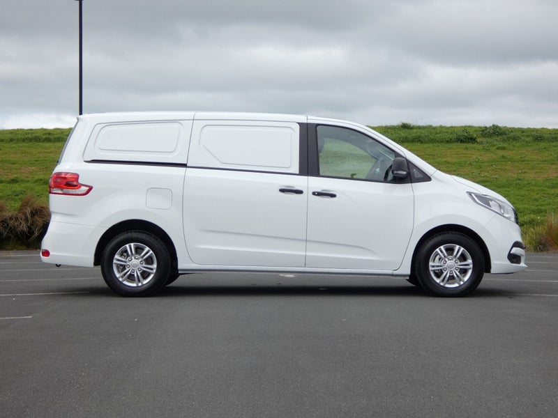2024 LDV G10 Cargo Diesel Auto image 4