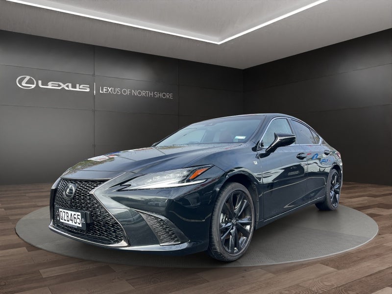 2024 Lexus ES 300h F Sport 2.5L Hybrid 2WD Sedan image 3