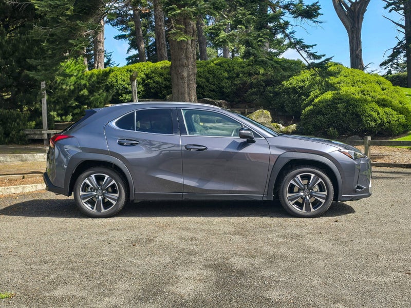 2024 Lexus UX 250H Hybrid AWD image 2