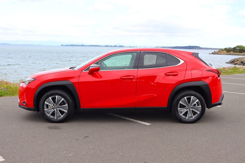 2024 Lexus UX 300e UX300EBEV FWD SUV/5D/5S (MFF... image 3