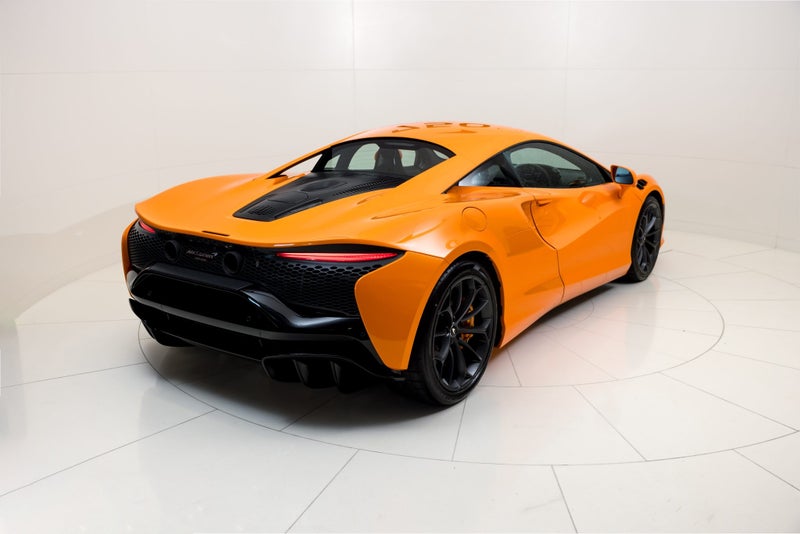 2024 McLaren Artura image 5