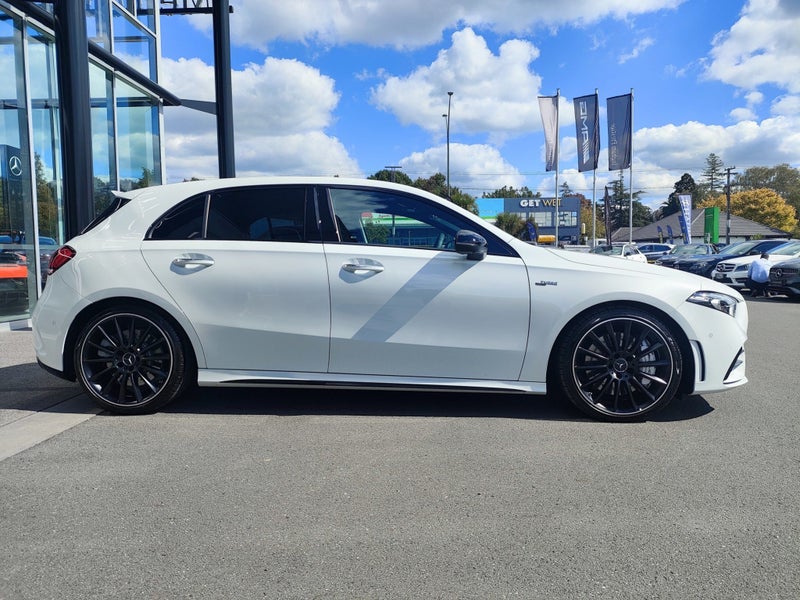 2024 Mercedes-Benz A 35 AMG 225kw 2.0L Turbo Pe... image 2