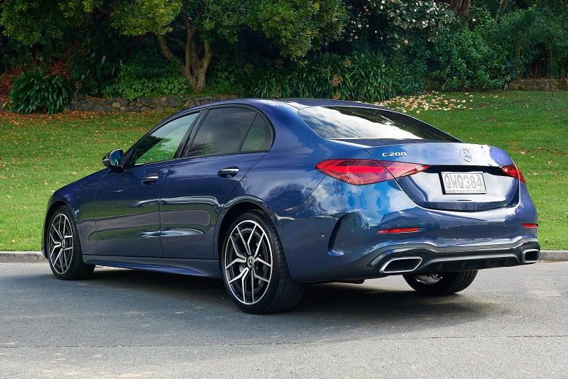 2024 Mercedes-Benz C 200 C 200 NIGHT EDITION image 5