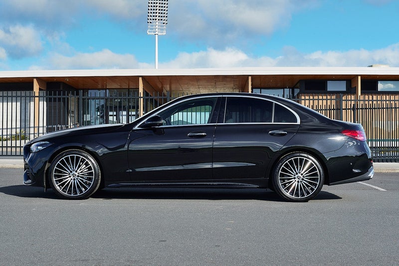 2024 Mercedes-Benz C 300 C 300 2.0PMH/9AT image 4