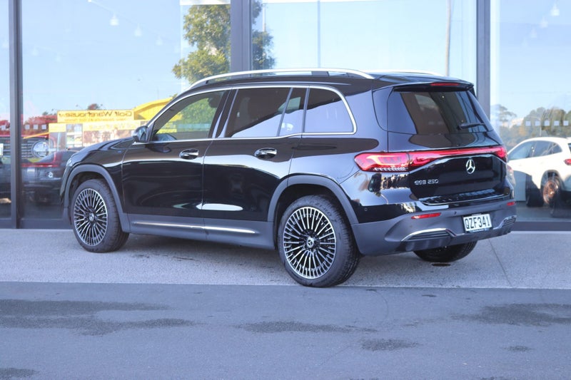 2024 Mercedes-Benz EQB 250 Electric 66Kwh - NZ New image 3