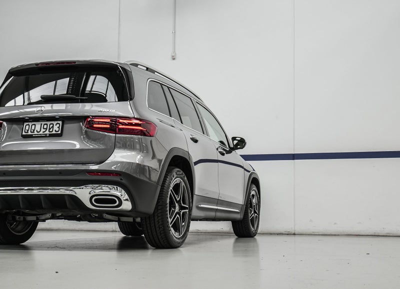 2024 Mercedes-Benz GLB 250 AMG Line 4Matic SUV... image 5