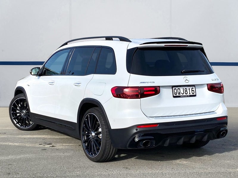 2024 Mercedes-Benz GLB 35 AMG 2.0Lt Turbo 4Matic image 3