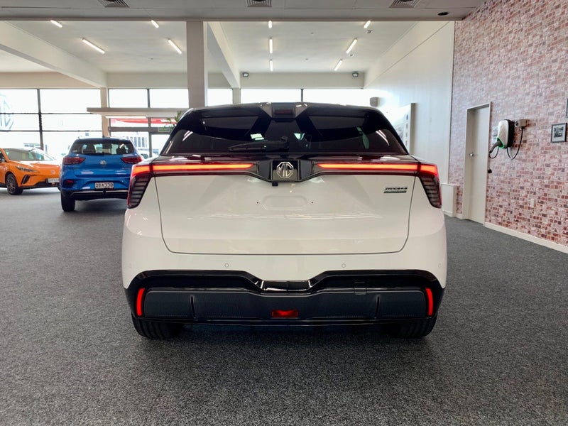 2024 MG MG4 XPOWER 320kW AWD image 3