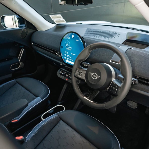 2024 MINI Aceman E Classic image 3