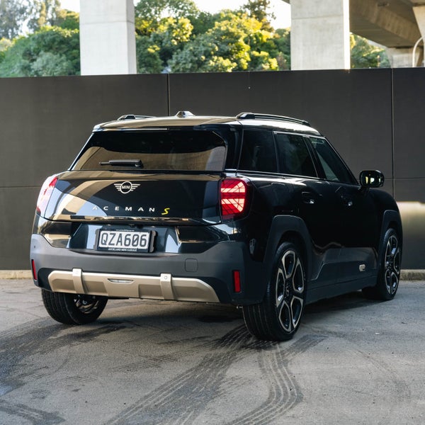 2024 MINI Aceman Favoured image 2