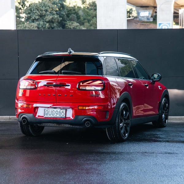 2024 MINI Clubman Cooper S YOURS image 2