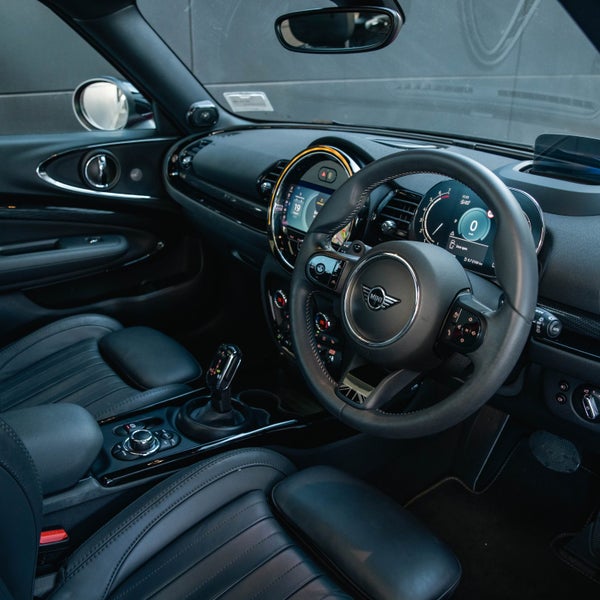 2024 MINI Clubman Cooper S YOURS image 3