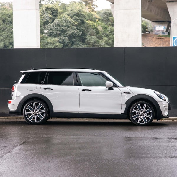 2024 MINI Clubman Cooper S YOURS image 4