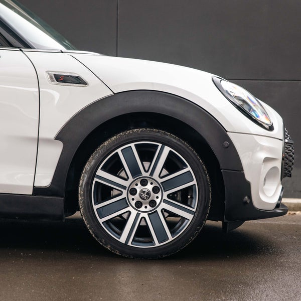 2024 MINI Clubman Cooper S YOURS image 5