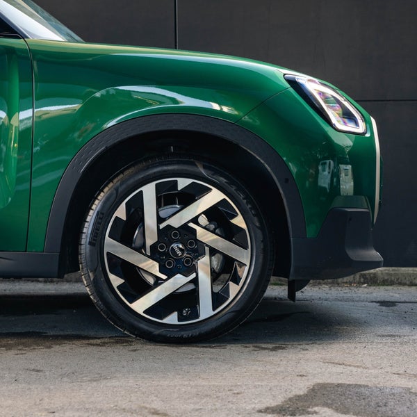 2024 MINI Countryman Cooper Favoured image 4