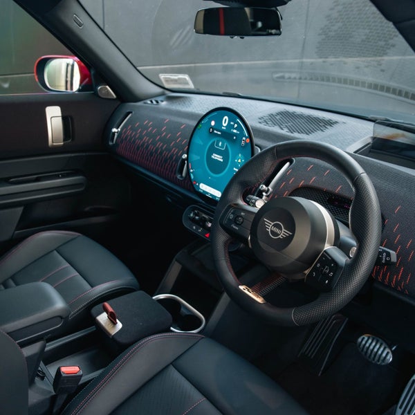 2024 MINI Countryman JCW ALL4 Favoured image 3