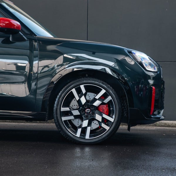 2024 MINI Countryman JCW ALL4 Favoured image 5