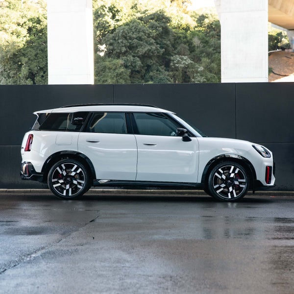 2024 MINI Countryman JCW ALL4 Favoured image 4