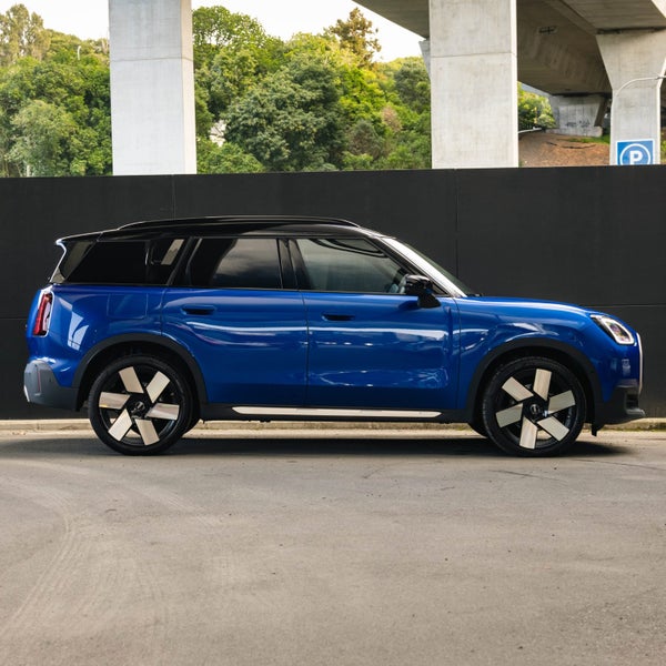 2024 MINI Countryman S ALL4 Favoured Pack image 4