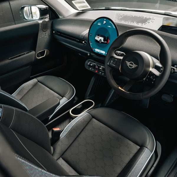 2024 MINI Electric Hatch SE 3 Door Hatch E Clas... image 3